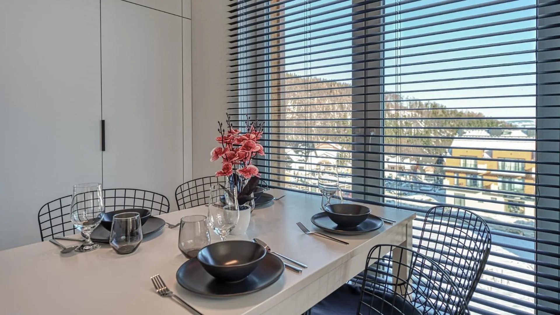 Hillside Vip Residence - Domki Przy Wyciagu - By Royal Aparts Karpacz Poland